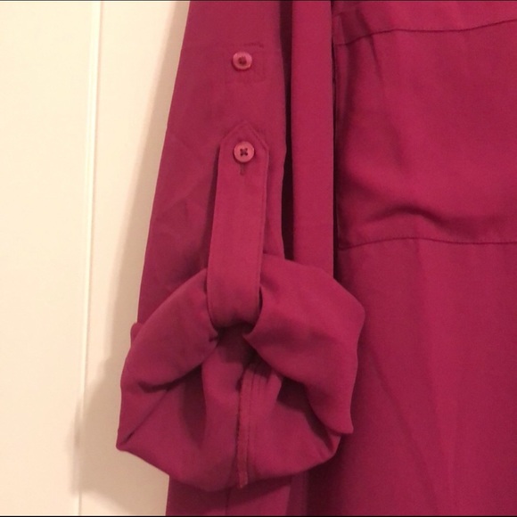 (SOLD) Express Blouse - Picture 3 of 6